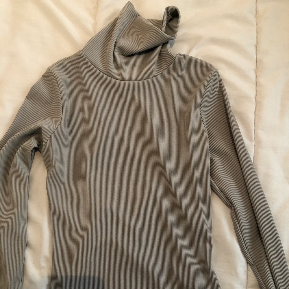 Ribbed Grey Turtleneck